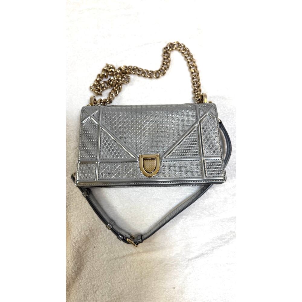 Dior Diorama Flap Bag Cannage Embossed Medium shoulder bag - Picture 4 of 14